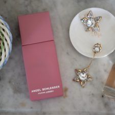 Descubre Dos Perfumes Irresistibles con elegancia y encanto